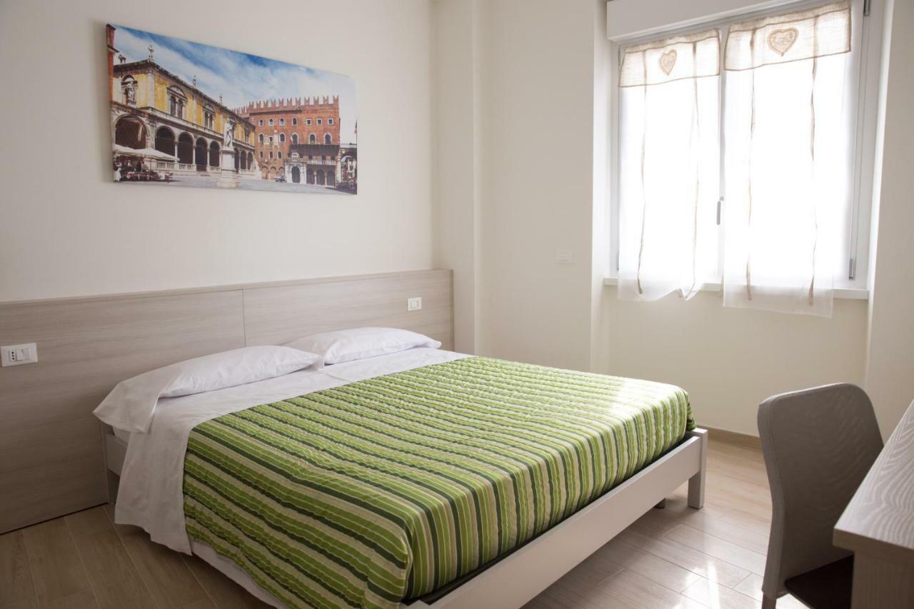 Family Apartment London Verona Exterior foto